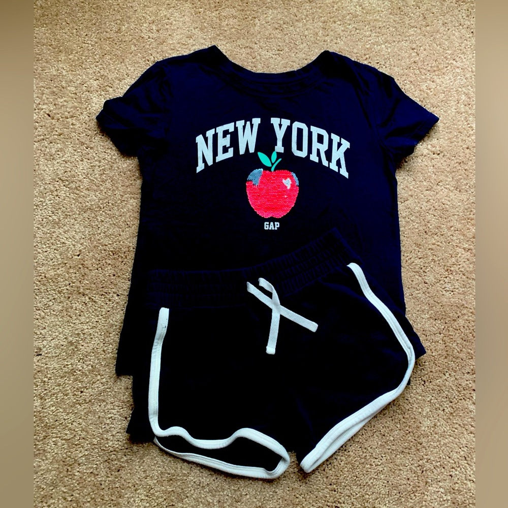 Gap Kids Short Set, Navy with White Trim and Red Sequin Detail. Size 8/Medium